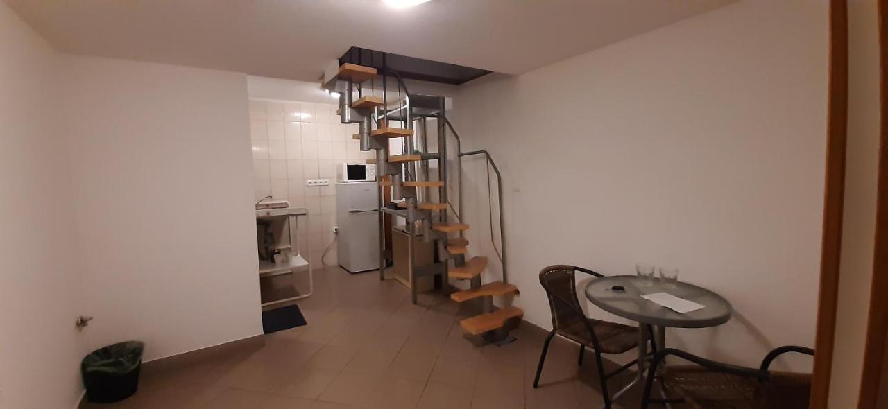 Apartman Vorosmarty Apartman Budapest Kültér fotó